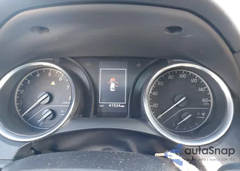 2020 Toyota Camry Se z USA, uszkodzony, nr VIN 4T1J11AK2LU984400